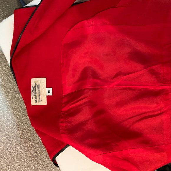 Alberto Makali Red and Black Quilted Vest - Picture 8 of 15